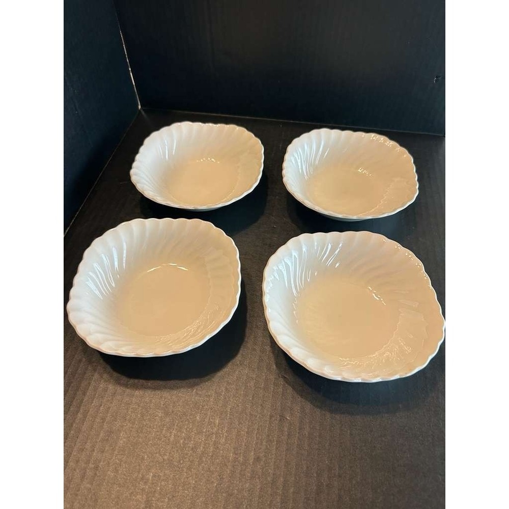 JOHNSON BROTHERS SNOWHITE REGENCY SWIRL Set Of 4 Square Cereal‎ Bowls 6"